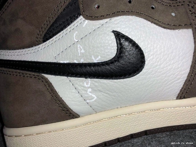 Rep 100 Air CD4487 'Mocha' Travis - Jordan High Scott 1 x Retro OG 0820